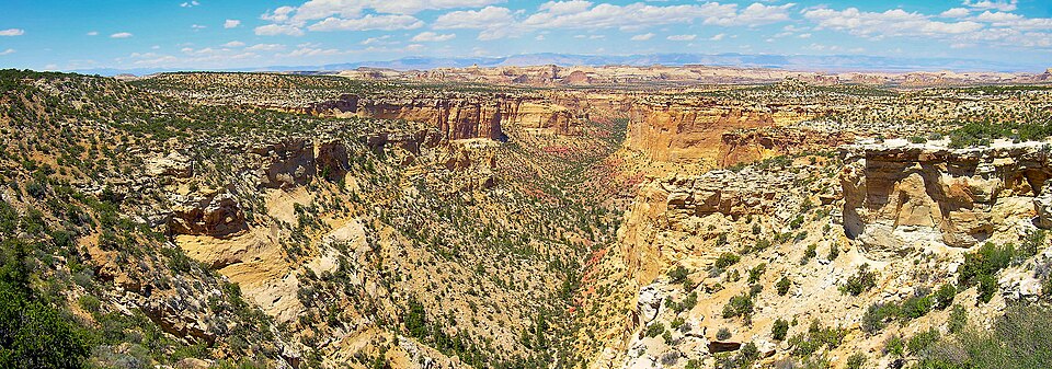 File:Eagle Canyon.JPG