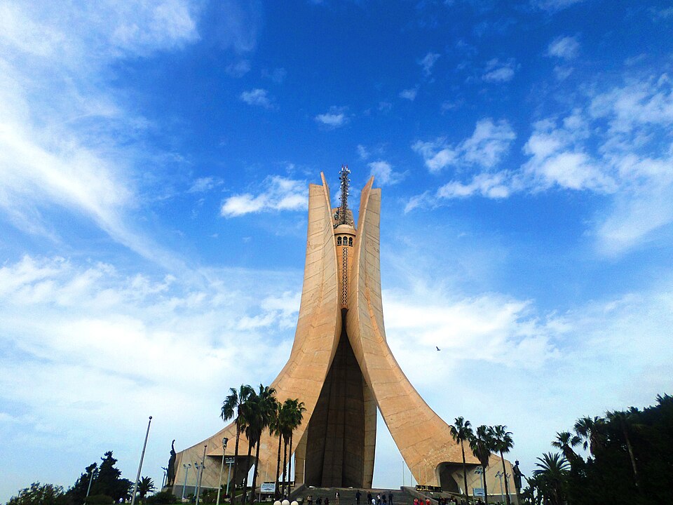 File:Martyrs Memorial. Algiers, Algeria.jpg