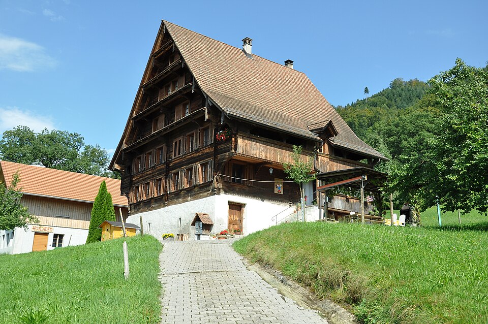 File:Zug Wohnhaus Nr. 354a Oterswil 2.jpg