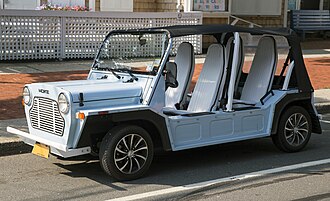 2019 Moke America eMoke, front left (Amagansett)