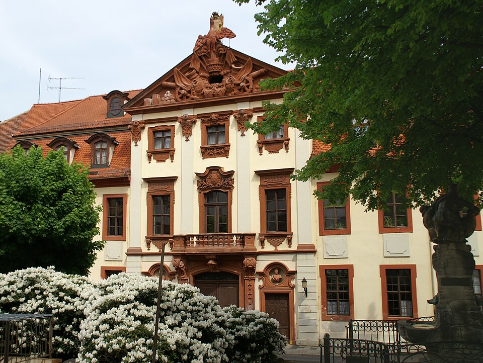 File:AltenburgSeckendorffpalais01.jpg
