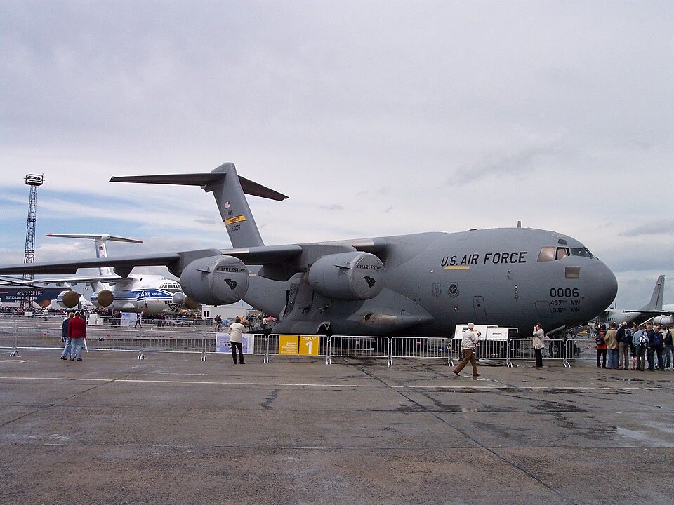 File:Boeing C-17A Globemaster III vr.jpg