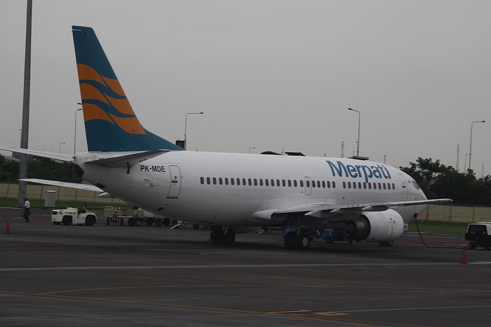 File:PK-MDE Boeing 737 Merpati (7168609541).jpg