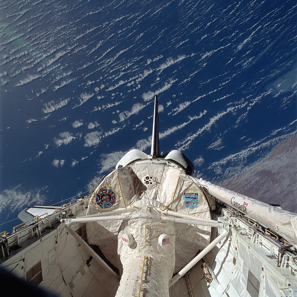 File:STS-47 payloadbay.jpg