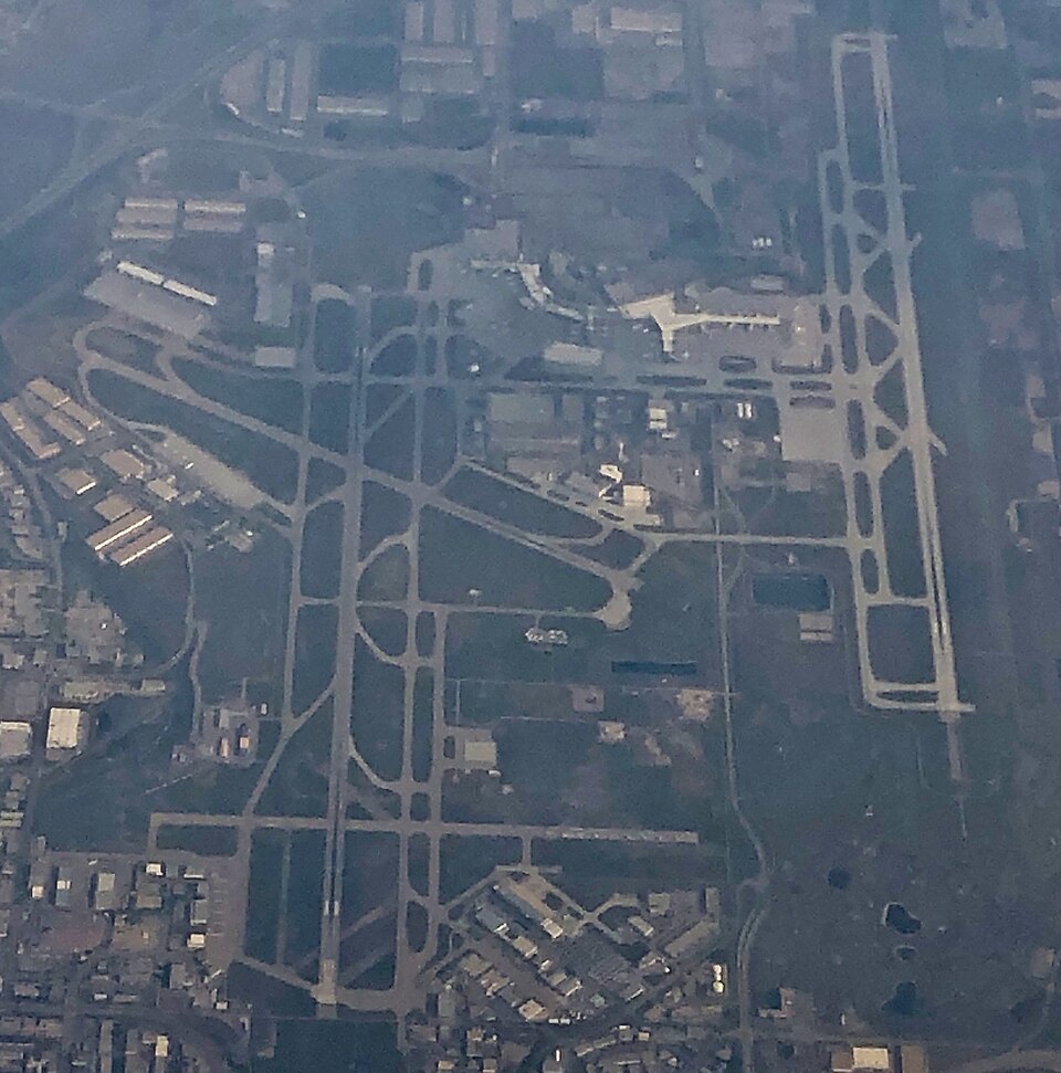 File:CalgaryAirportFlyover.jpg
