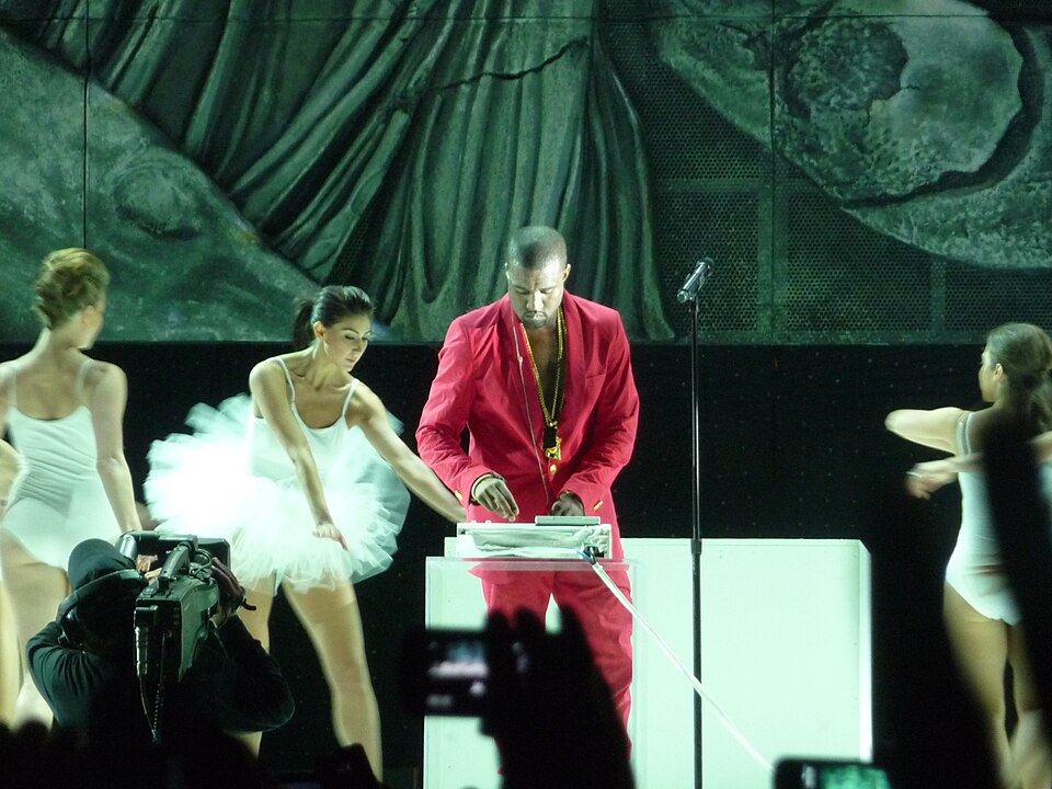 File:Kanye West Coachella 2011 6.jpg