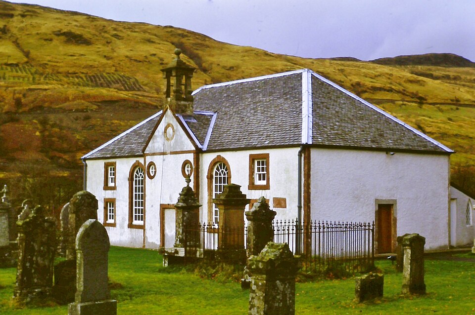 File:Kilmodan Church, Argyll.JPG