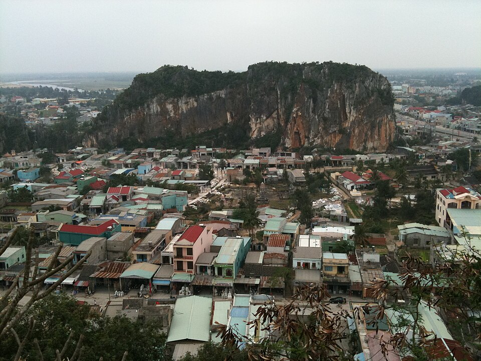 File:Marble Mountains View 3.JPG