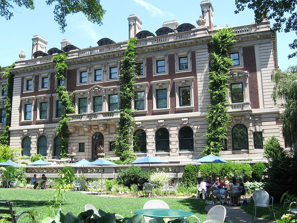 File:Cooper-hewitt 90 jeh.JPG