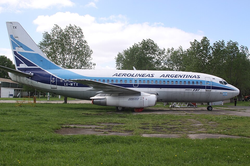 File:LV-WTX Boeing 737 Aerolineas Argentinas (8164142269).jpg