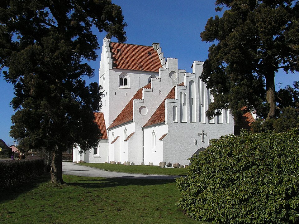 File:Lundtofte Kirke fra koret 2009-03-18.jpg
