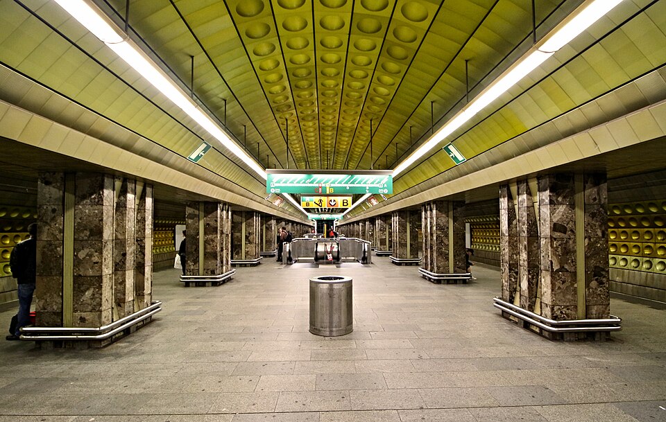 File:Metro Můstek A.jpg