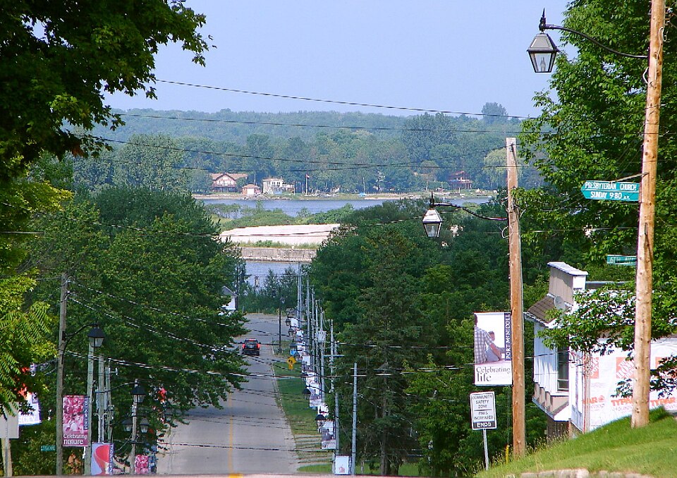 File:Port McNicoll ON.JPG
