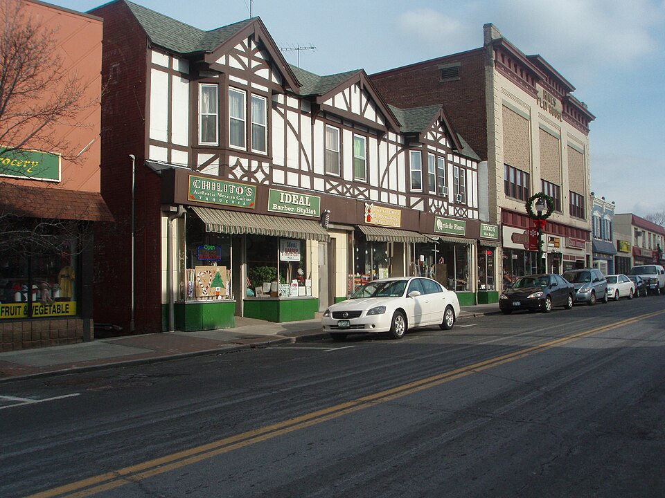 File:Suffern NY Downtown.JPG