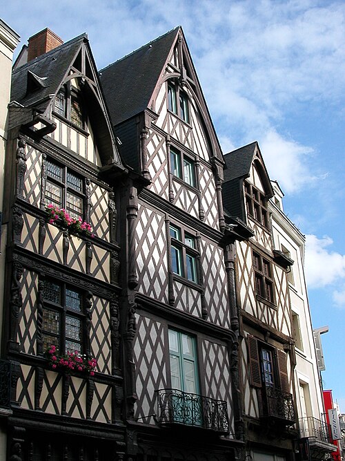 File:Angers Oisellerie.jpg