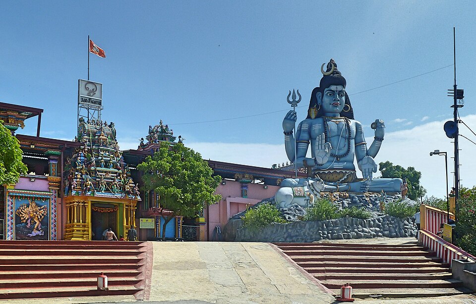 File:Trincomalee, Temple Koneswaram consacré à Vishnou.jpg
