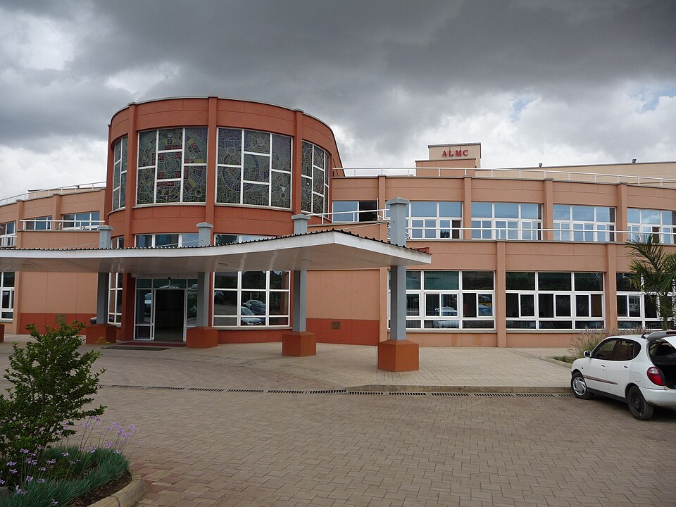 File:ALMC Hospital in Arusha.jpg