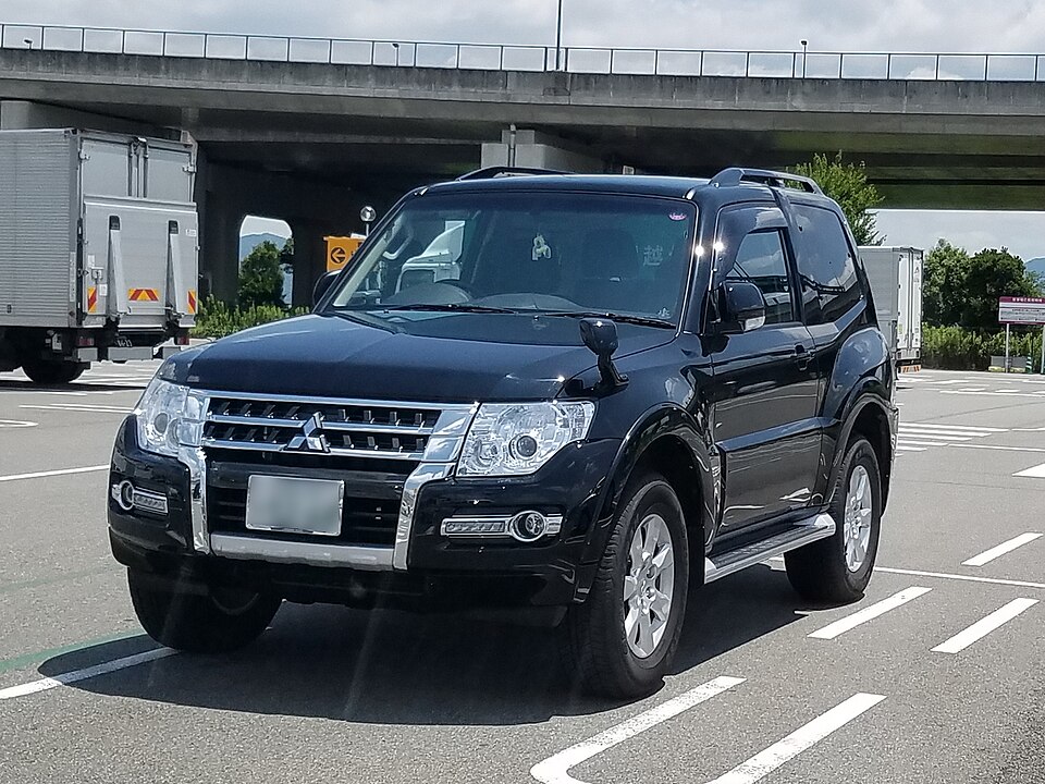 File:Mitsubishi pajero shortbody 1 f.jpg