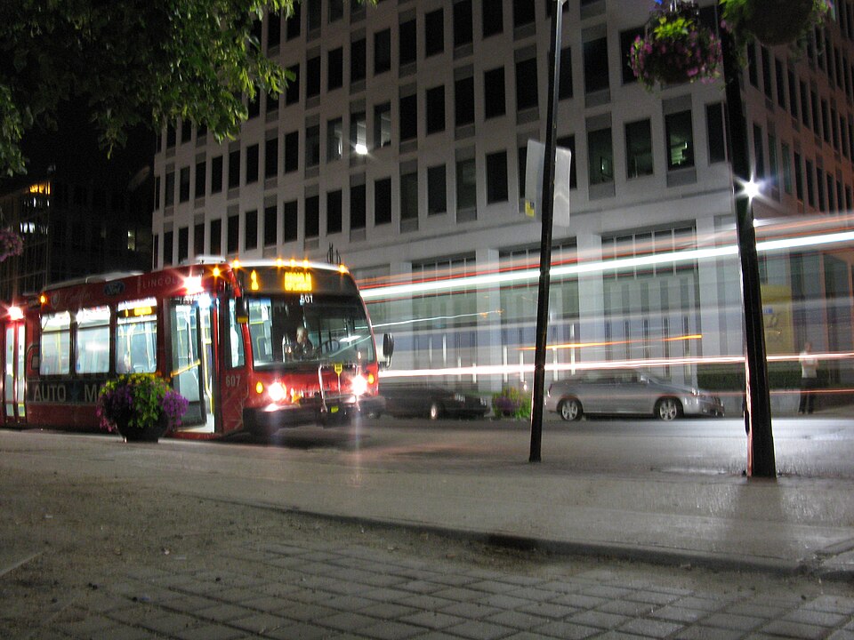 File:Regina buses 2755362172.jpg