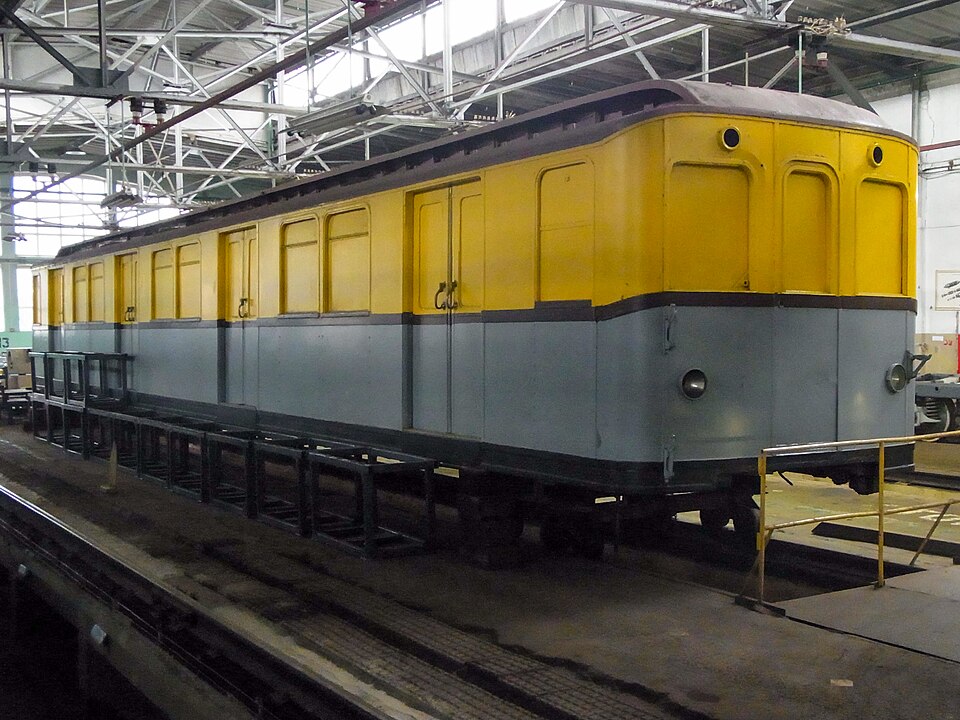 File:V4-158, Krasnaya Presnya depot.jpg