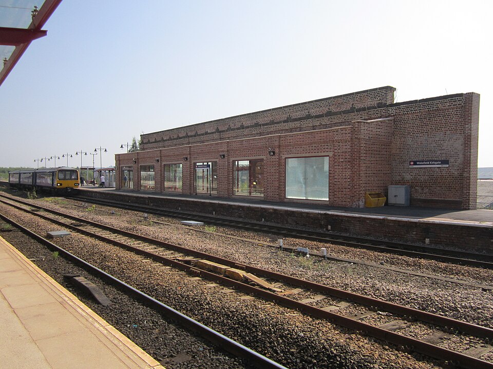 File:Wakefield Kirkgate railway station (2).JPG