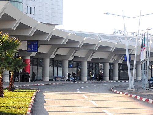 Airport (2011)