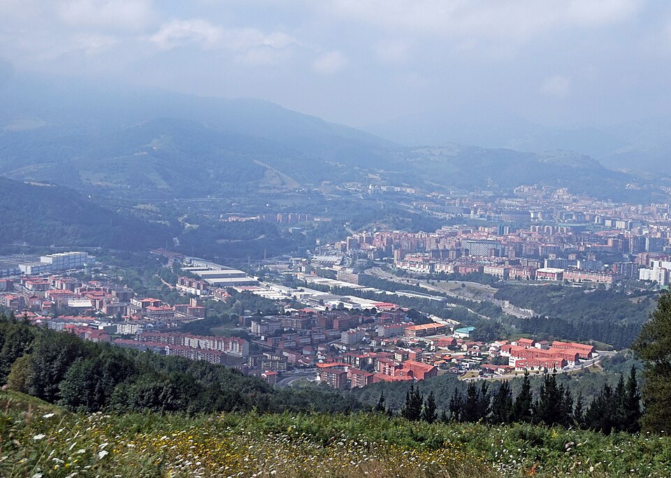 File:Etxebarri.jpg