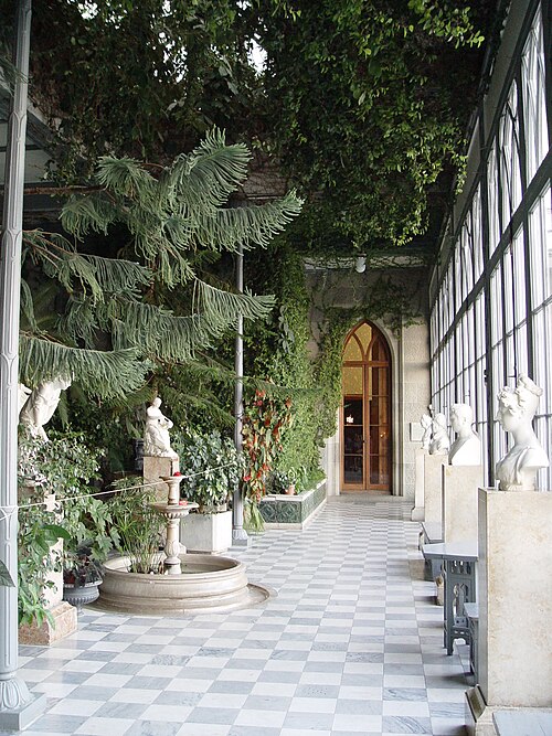 File:Greenhouse of Vorontsovsky Palace (Crimea).JPG