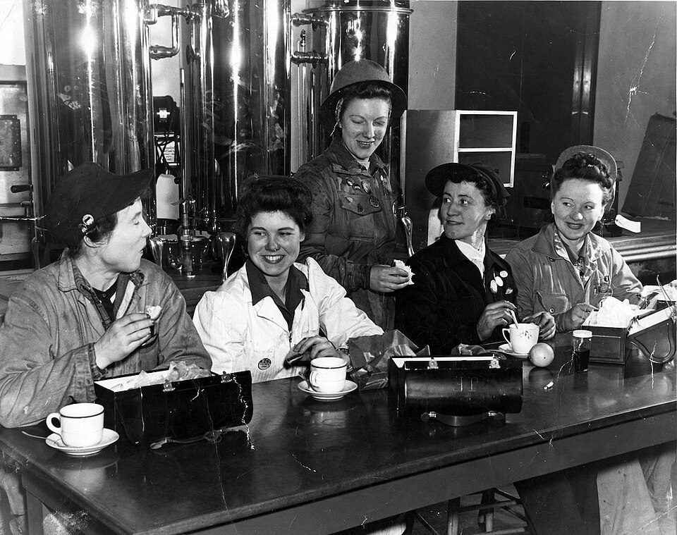 File:Shop Stewards at Burrard Drydock.jpg