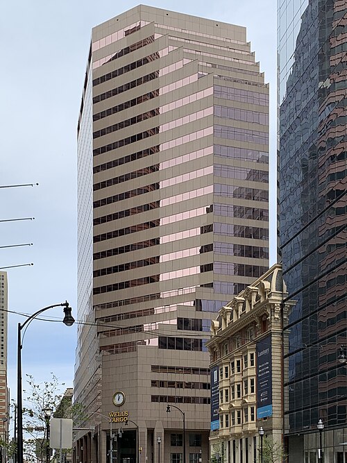 File:Wells Fargo Balt.jpg