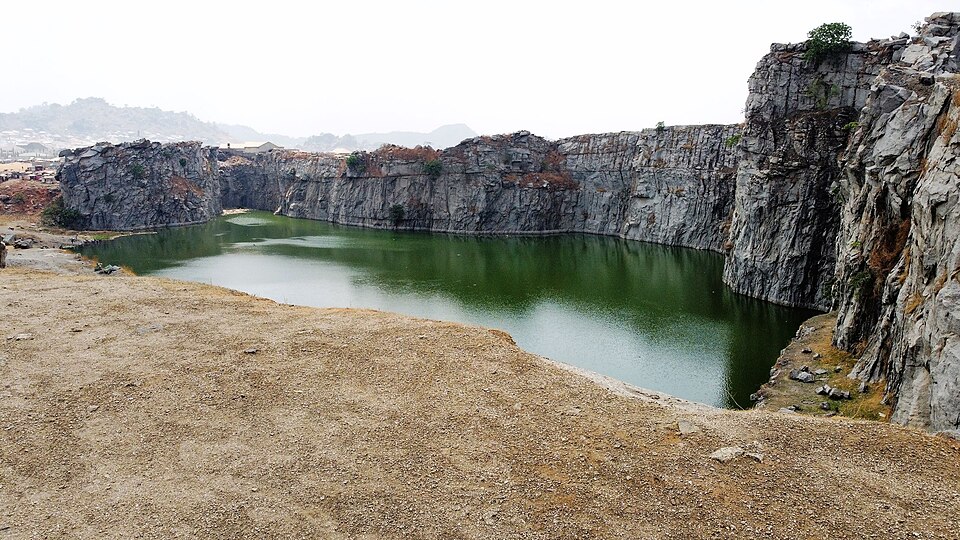 File:Crush Rock Abuja Nigeria.jpg