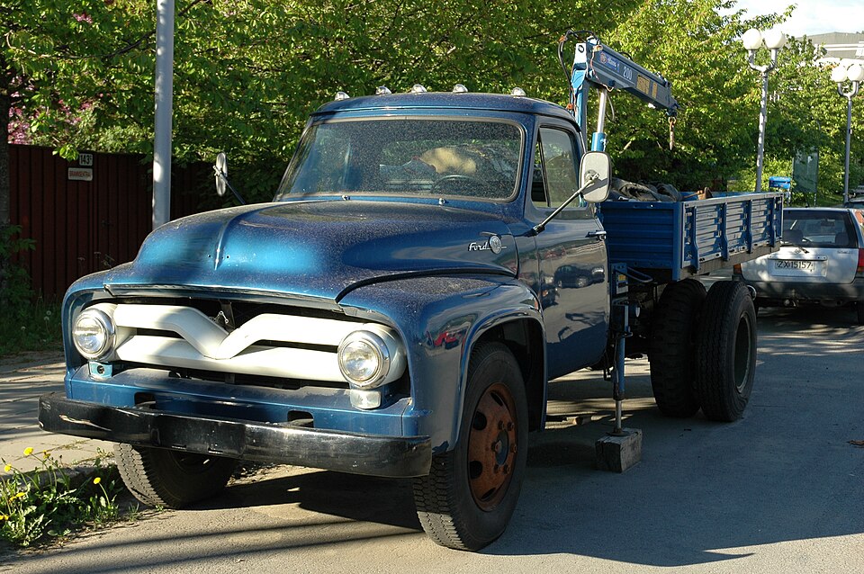 File:Ford F-620 3jun2006.JPG