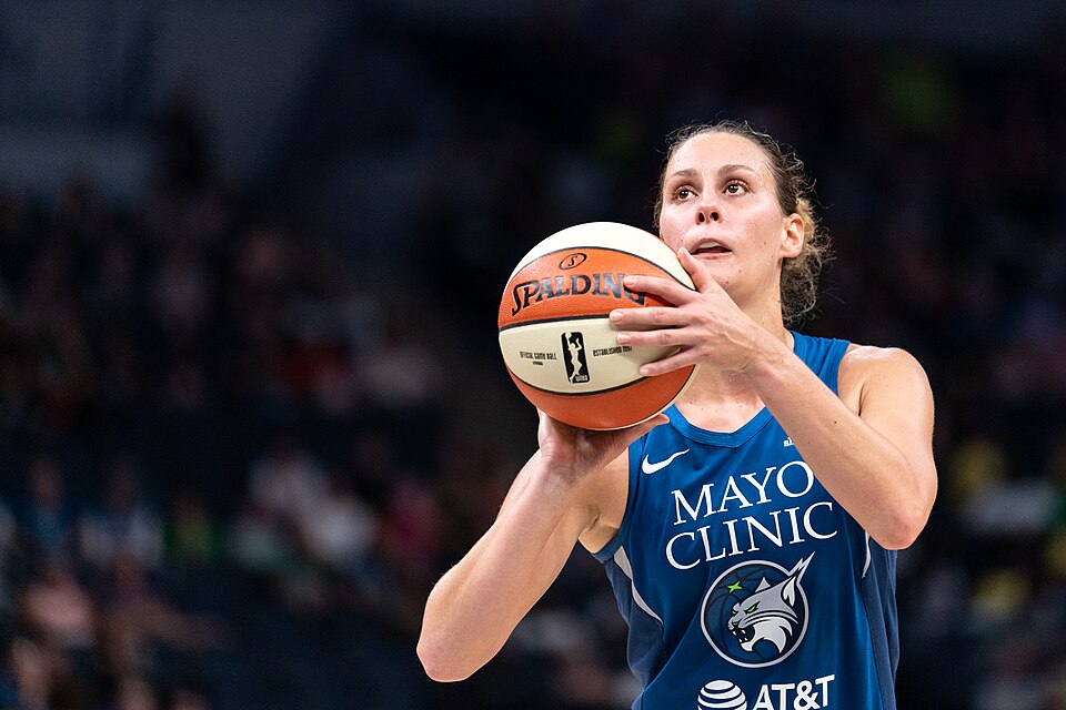 File:Stephanie Talbot 3.jpg