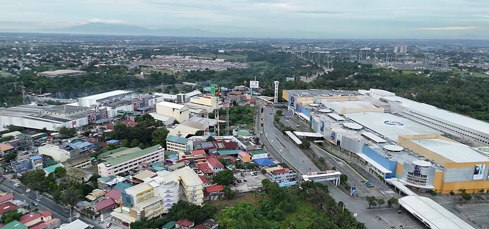 File:Drone shot shpp Dasmarinas.jpg
