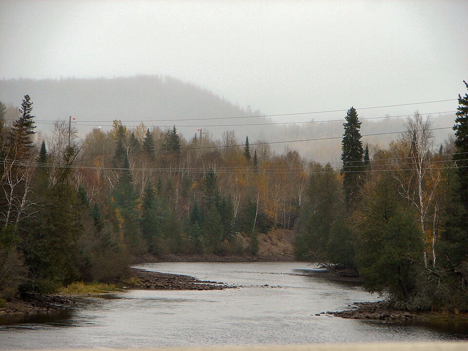 File:Michipicoten River.jpg