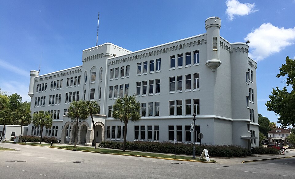 File:Capers Hall.JPG