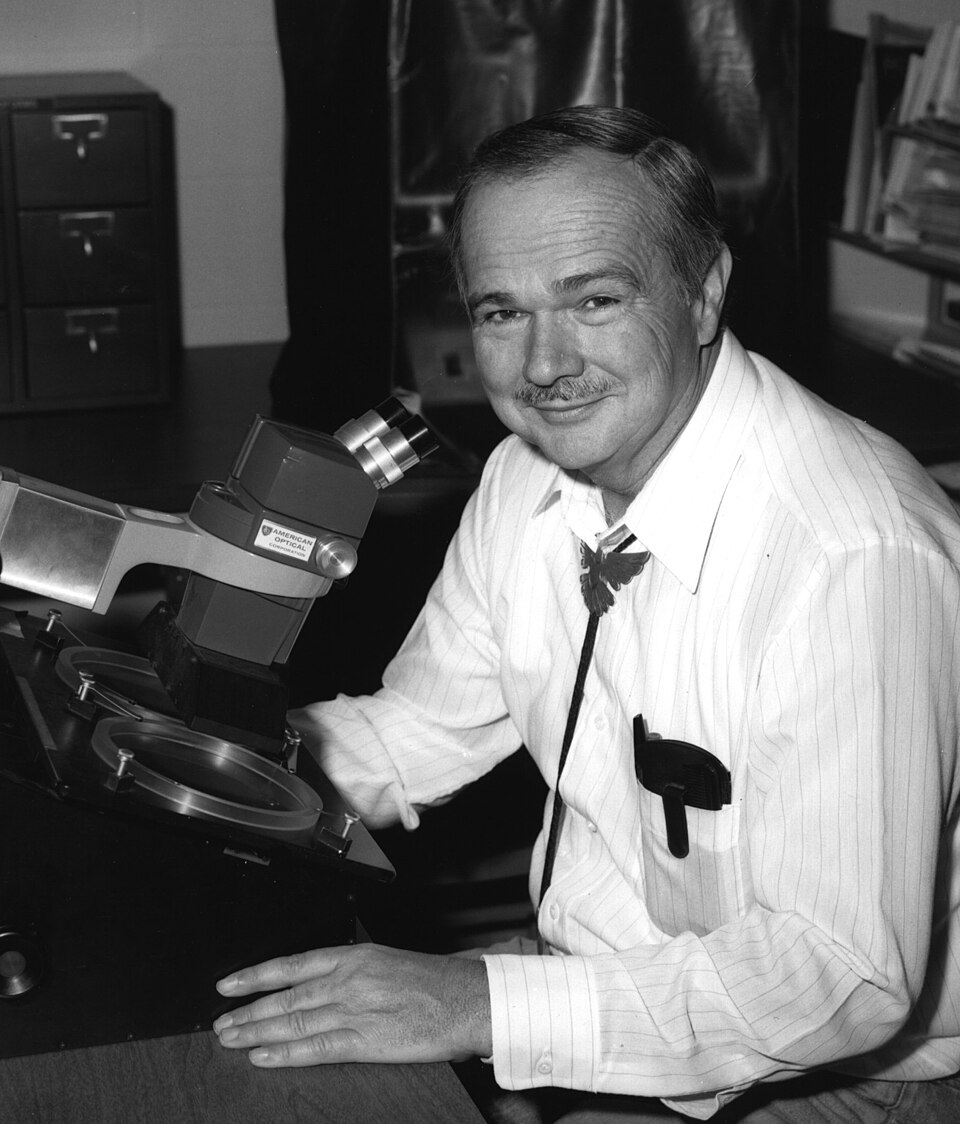 File:Eugene Shoemaker.jpg
