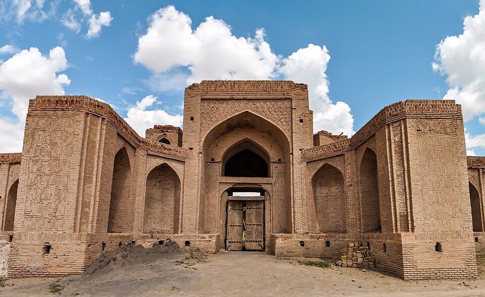 File:Karavansaraye Zafaranie Sabzevar.jpg