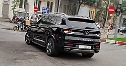 VinFast President rear