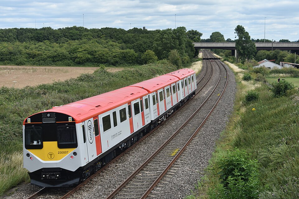 File:TfW 230 on test July 2020.jpg