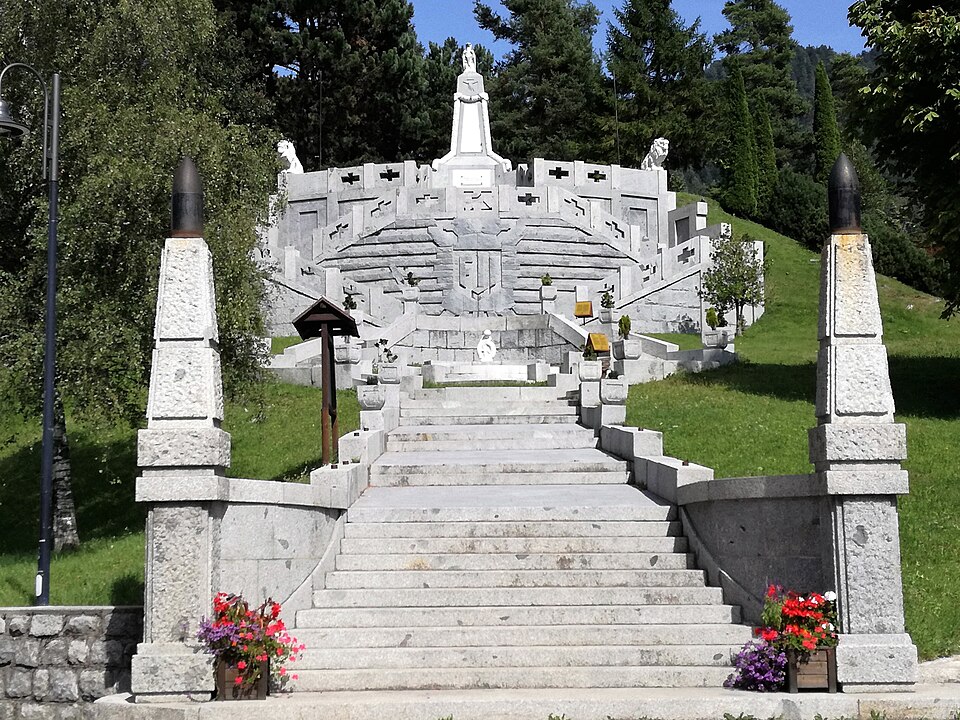 File:Cimitero austro-ungarico di Bondo (Trentino).jpg