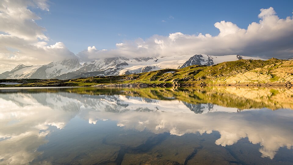 File:Dreamy wake up, Plateau d'Emparis.jpg