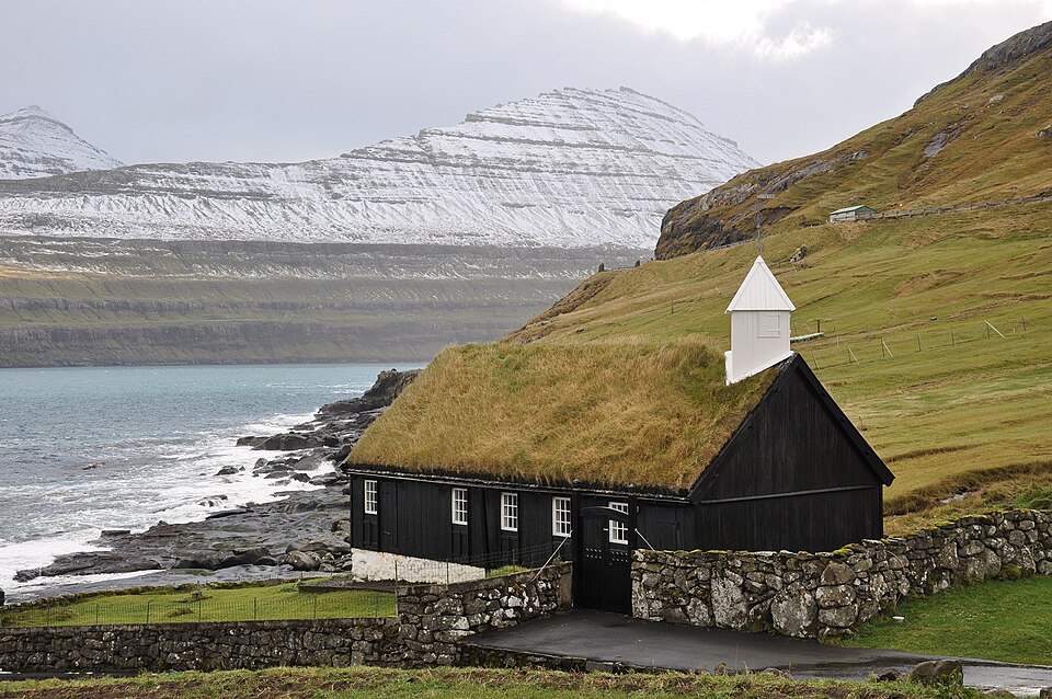File:Faroe Islands, Eysturoy, Funningur (4).jpg