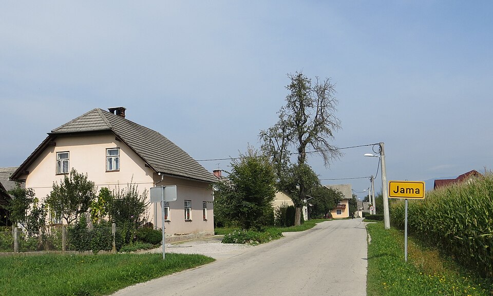 File:Jama Kranj Slovenia.JPG