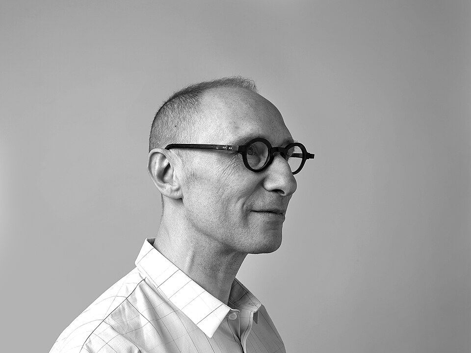 File:Philippe Apeloig.jpg