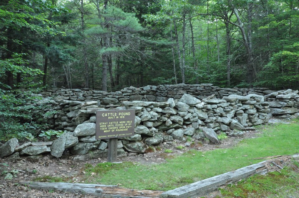 File:PownalME AnimalPound.jpg