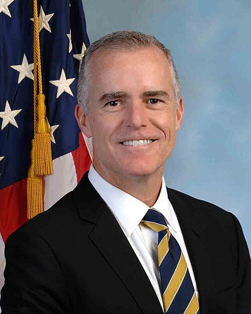 File:Andrew McCabe official portrait.jpg