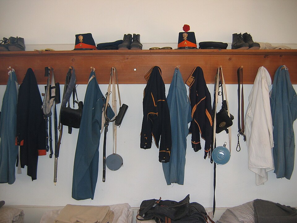 File:Barracks Interior 3.JPG