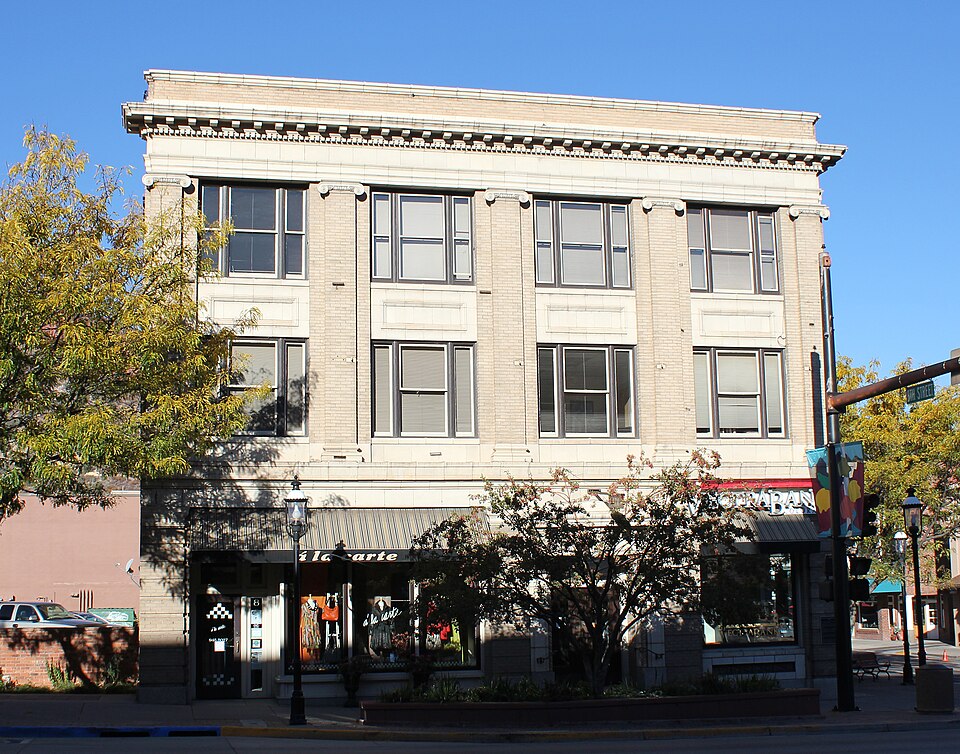 File:Citizens National Bank Building.JPG