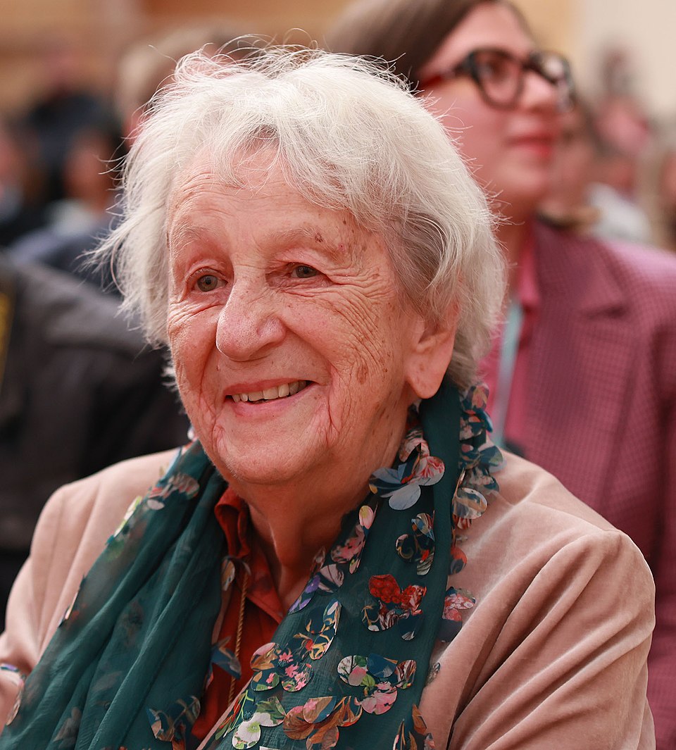 File:Ingrid Noll auf Frankfurter Buchmesse 2022.jpg